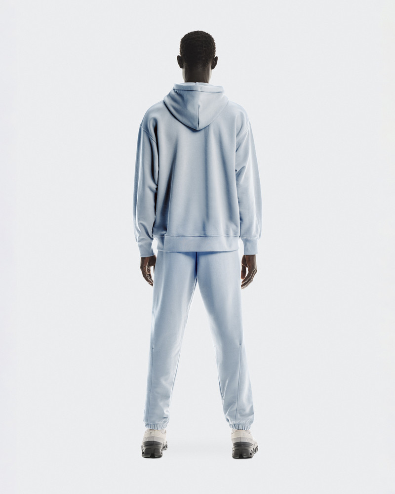 On Club Pants outlook