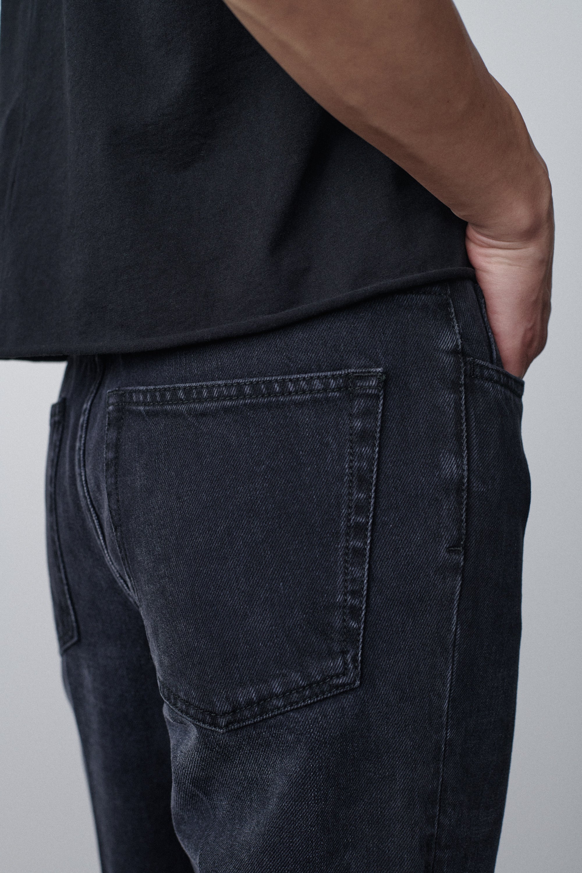 Carlyl Jeans in Cotton - 4