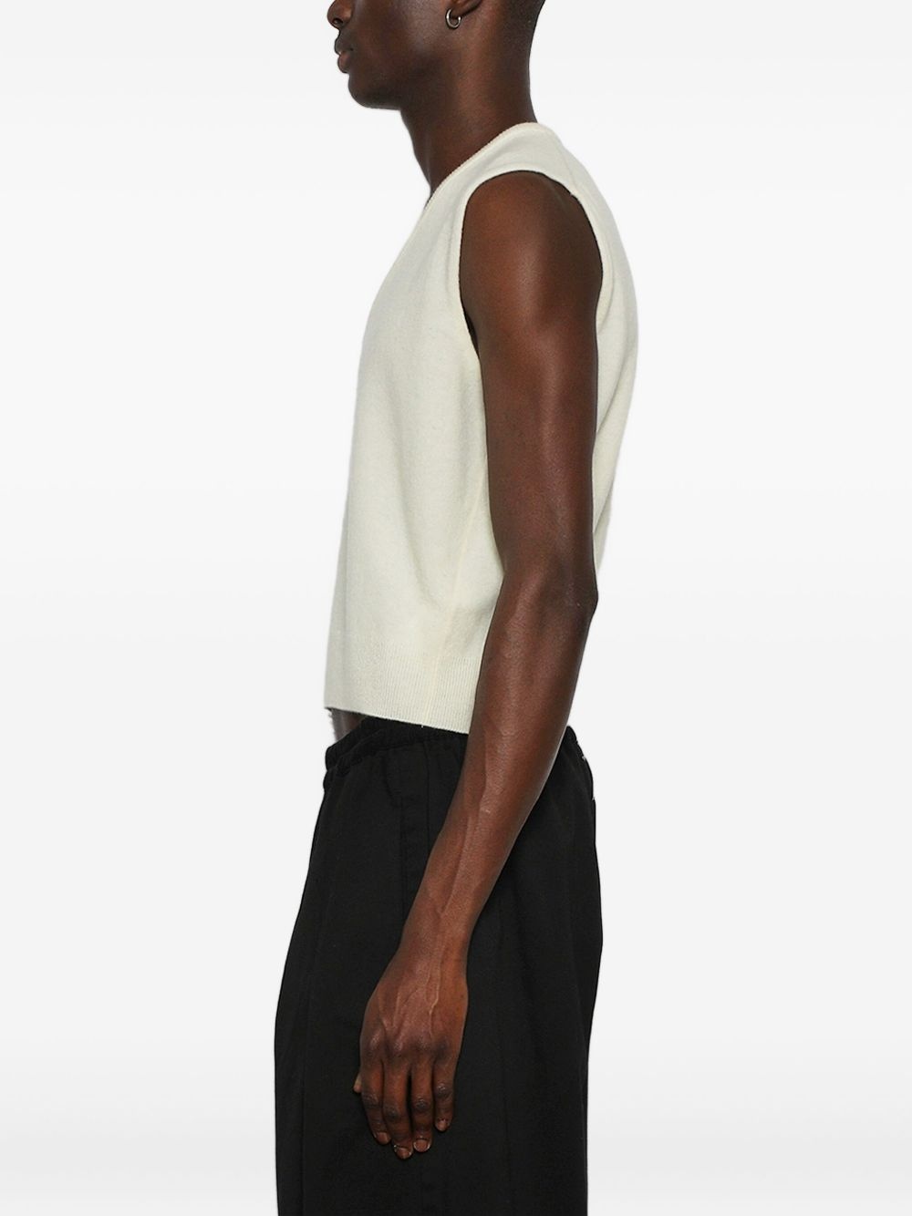 V-neck cropped vest - 4