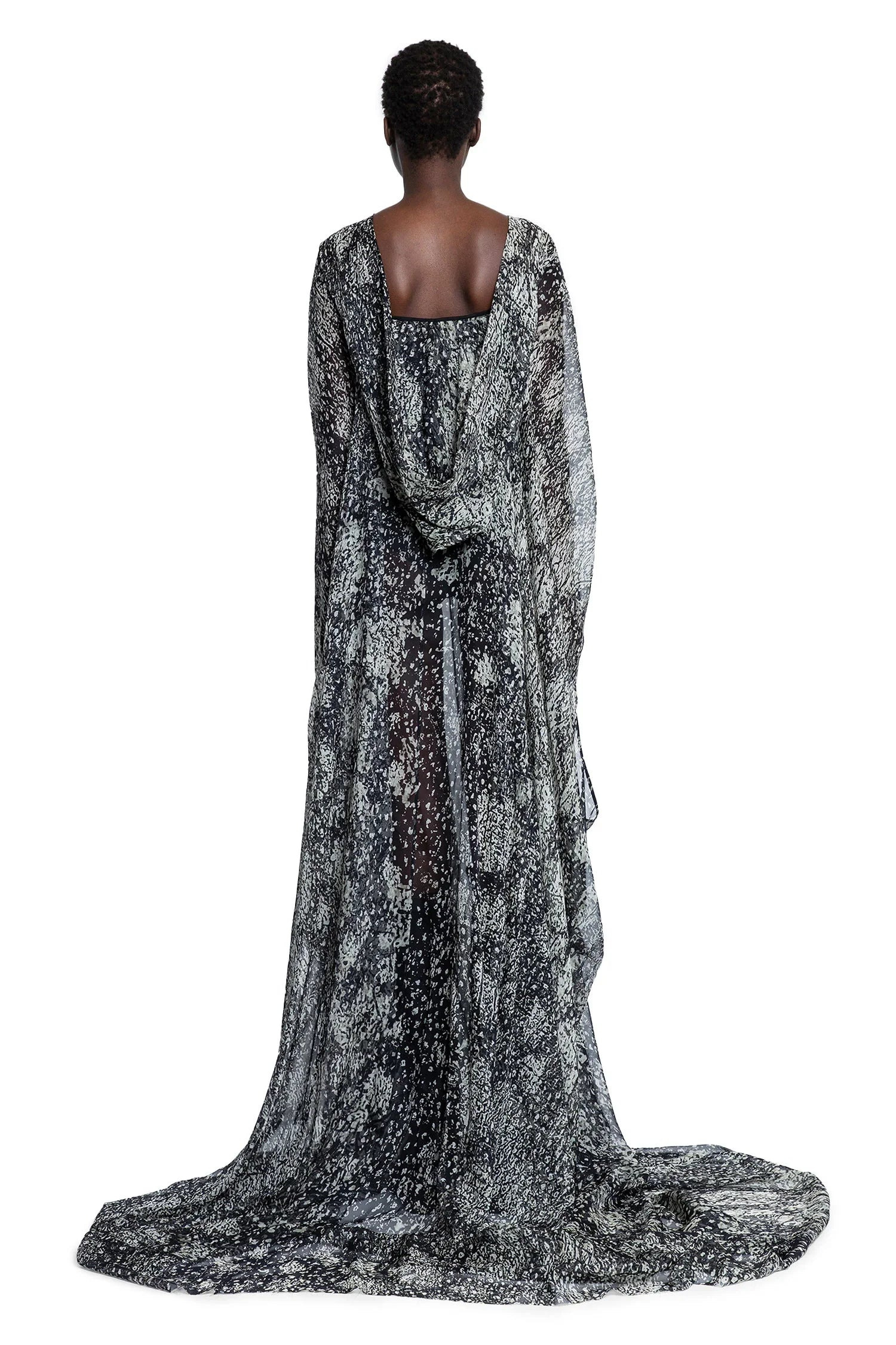 Hollywood-Hooded-Kaftan - 3