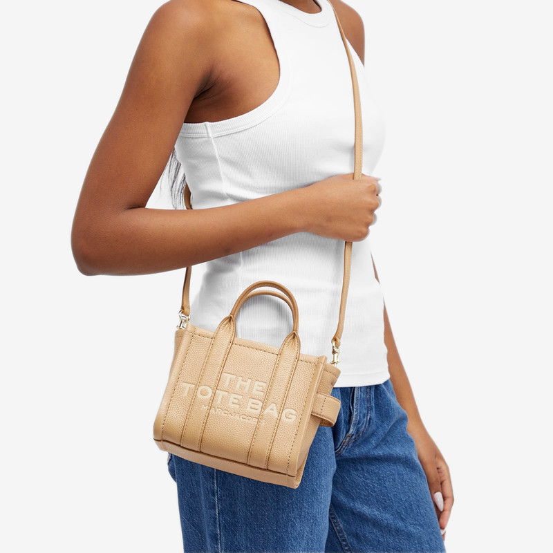 Marc Jacobs Marc Jacobs The Crossbody Bag outlook