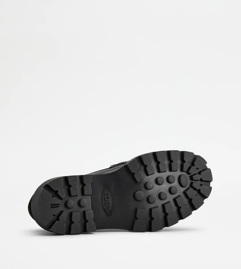 TOD'S FRINGED LOAFERS - 블랙 4