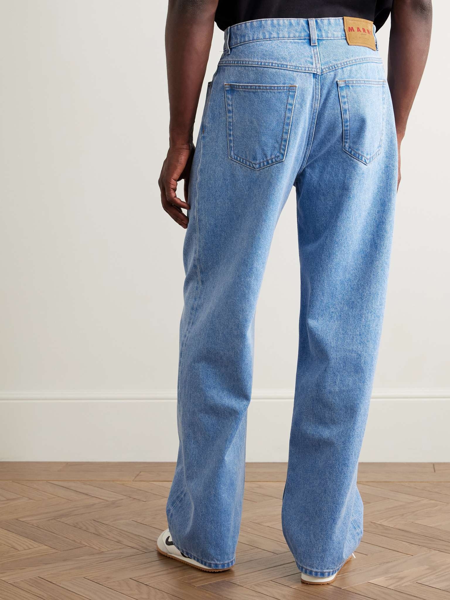 Wide-Leg Pleated Jeans - 4