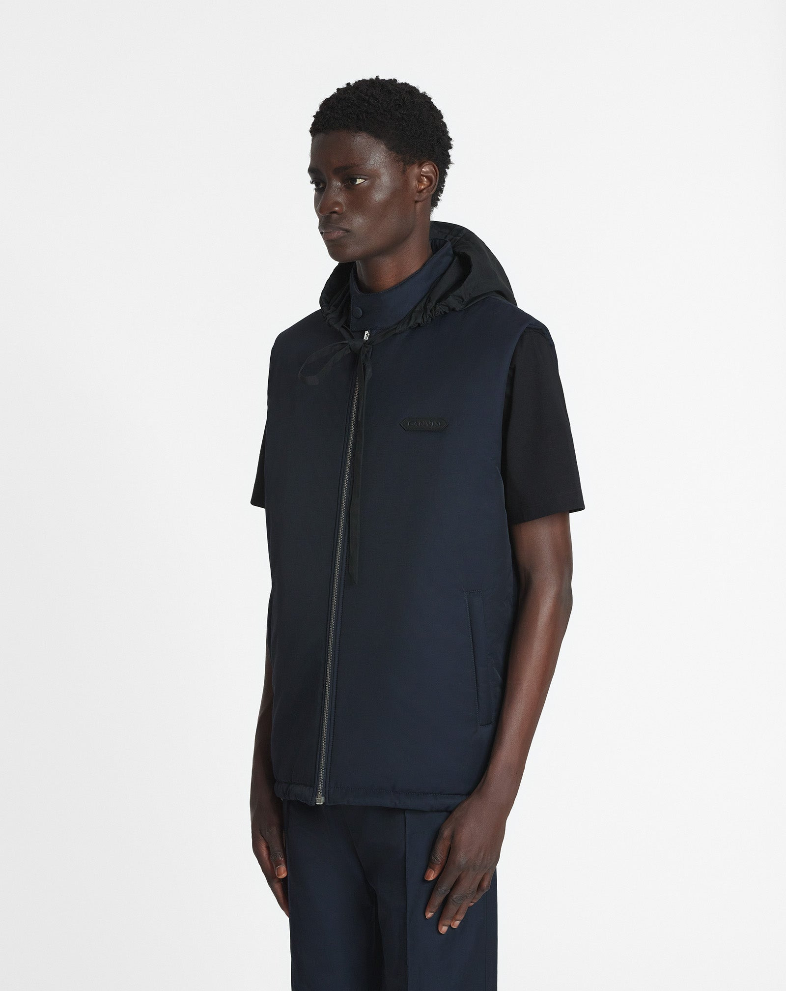 SLEEVELESS PADDED JACKET IN TECHNICAL COTTON - 3