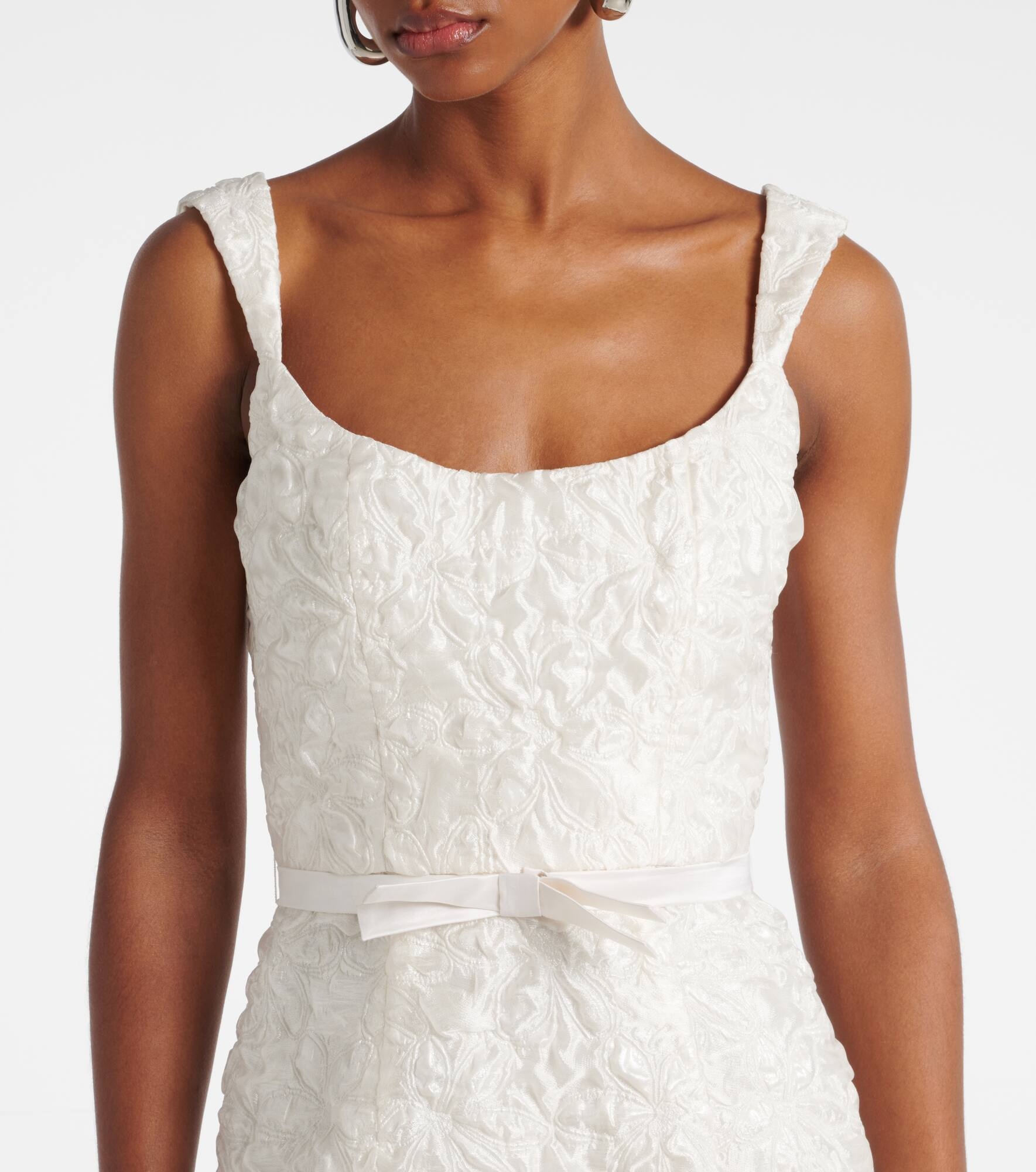 Robin floral jacquard gown - 4