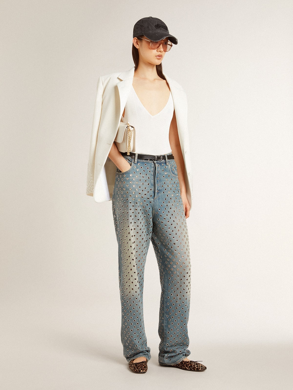 Women's washed jeans with all-over eyelets - 3