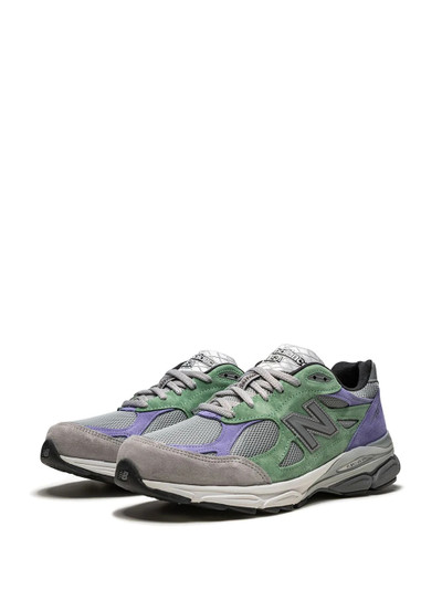 New Balance paneled sneakers outlook