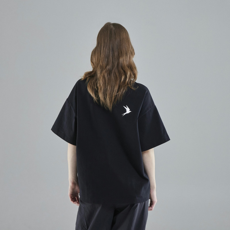 Hringbraut T-Shirt (Unisex) 8