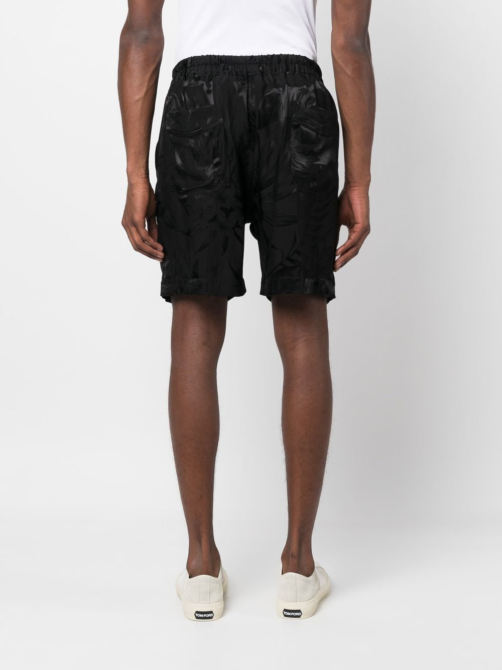 leaf-print shorts - 4