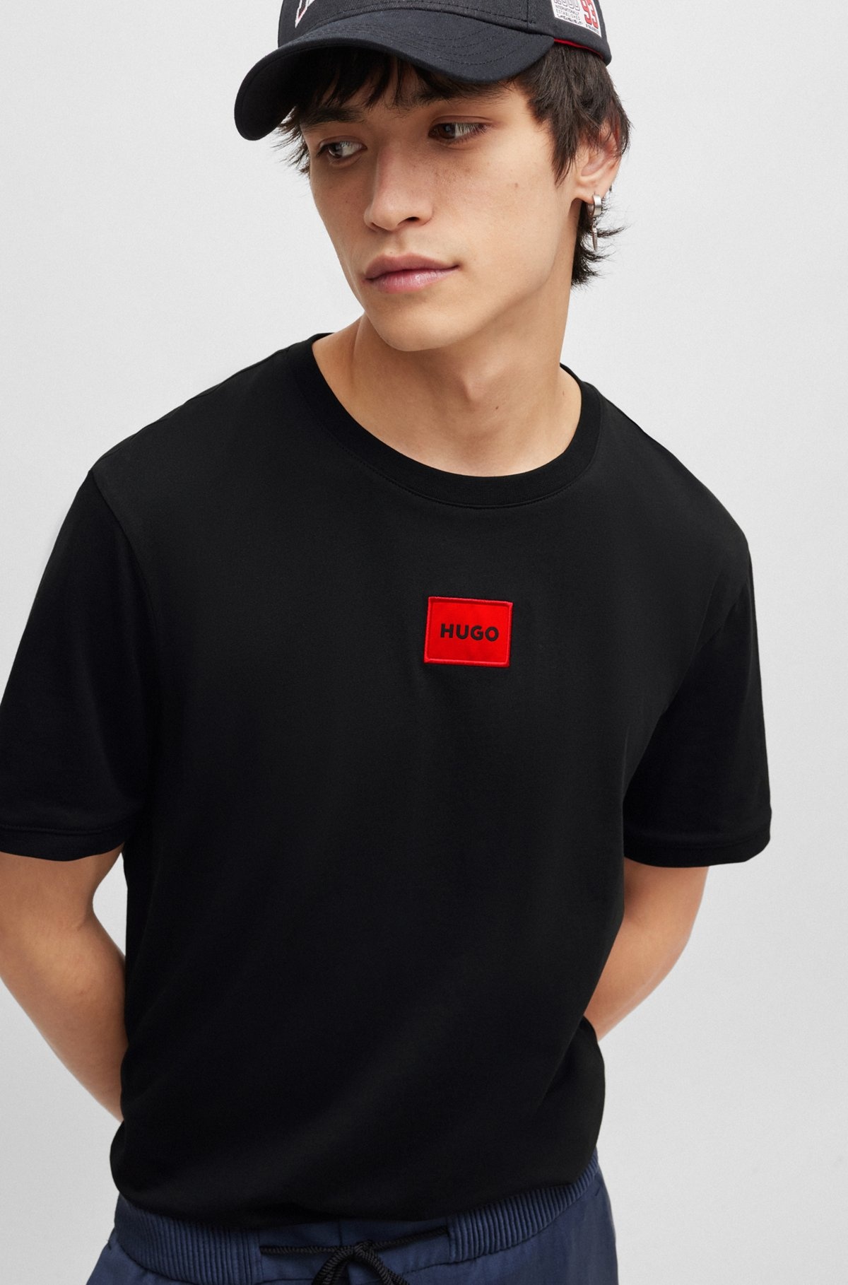 COTTON-JERSEY T-SHIRT WITH LOGO LABEL - 3
