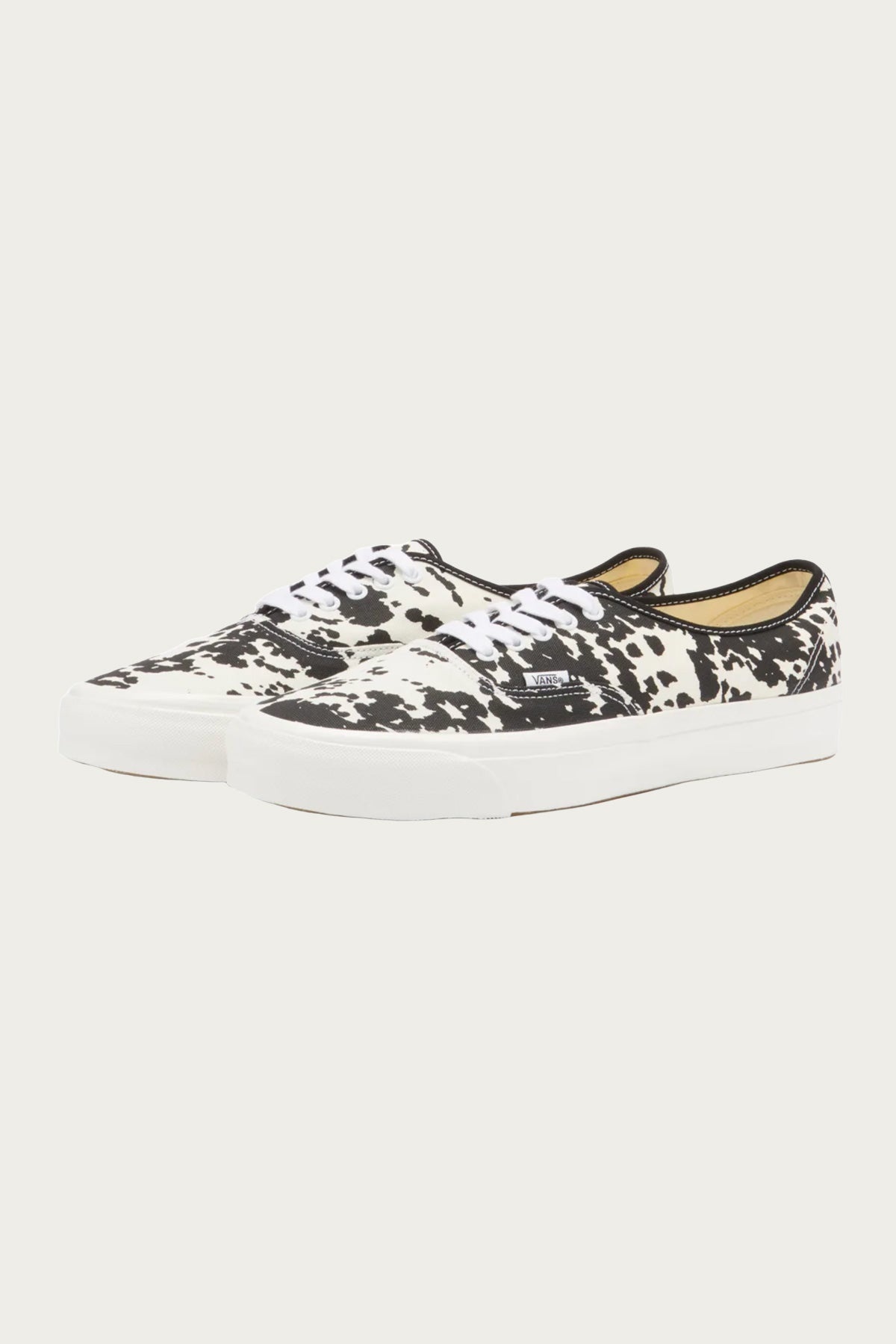 LX Authentic 44 - Cow Black/Marshmallow - 2