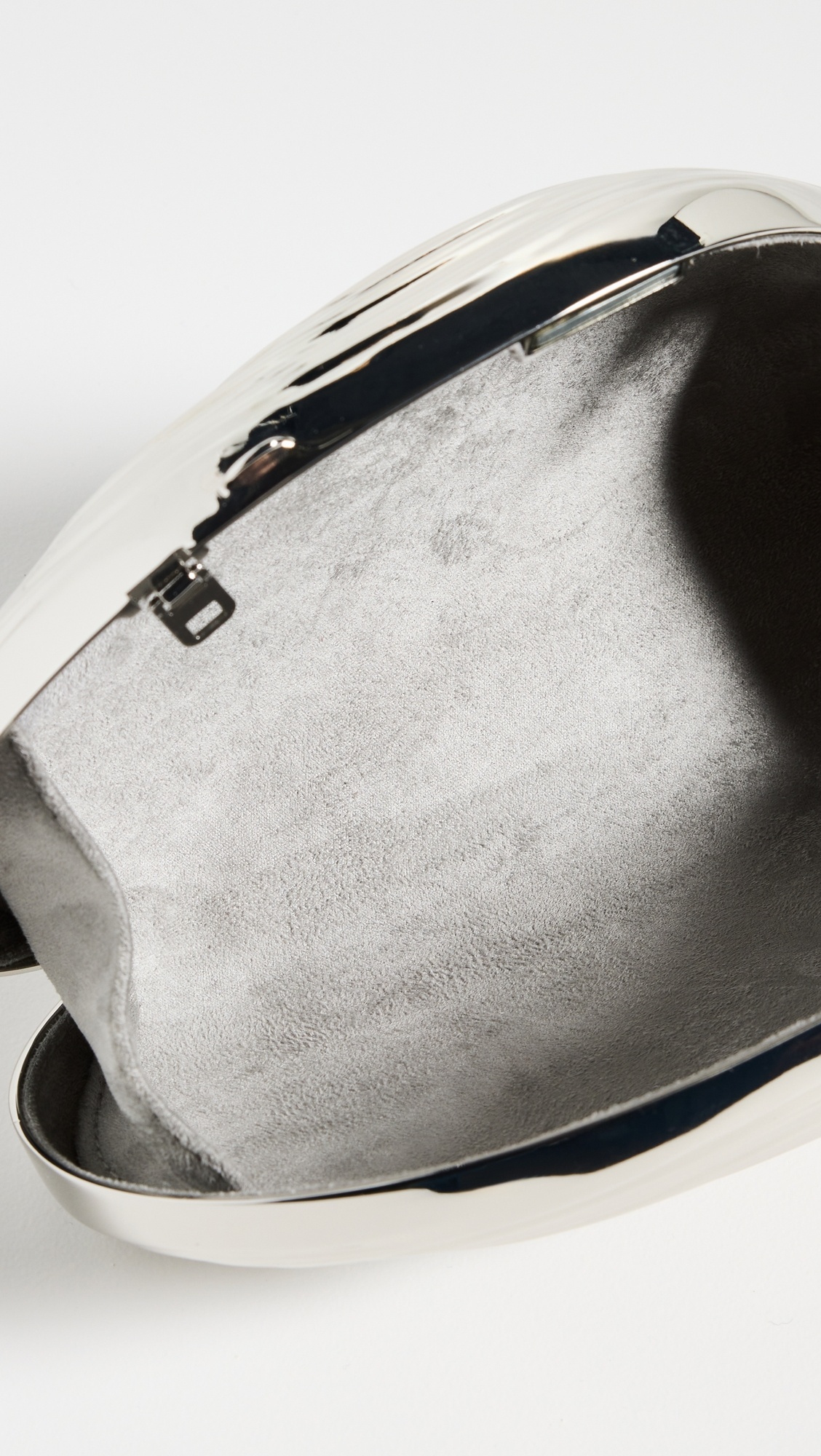 Bridget Metal Oyster Shell Clutch - 6