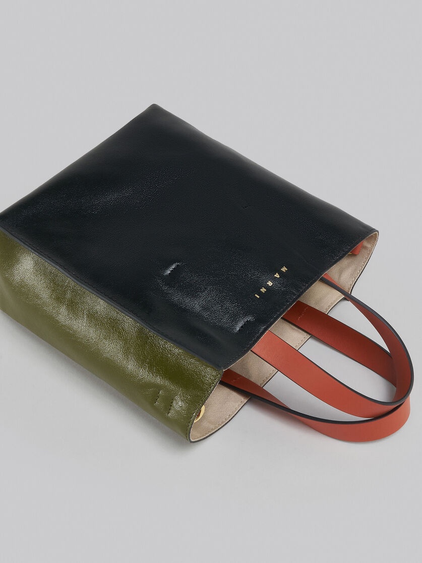 MUSEO SOFT MINI BAG IN BLACK AND GREEN LEATHER - 5