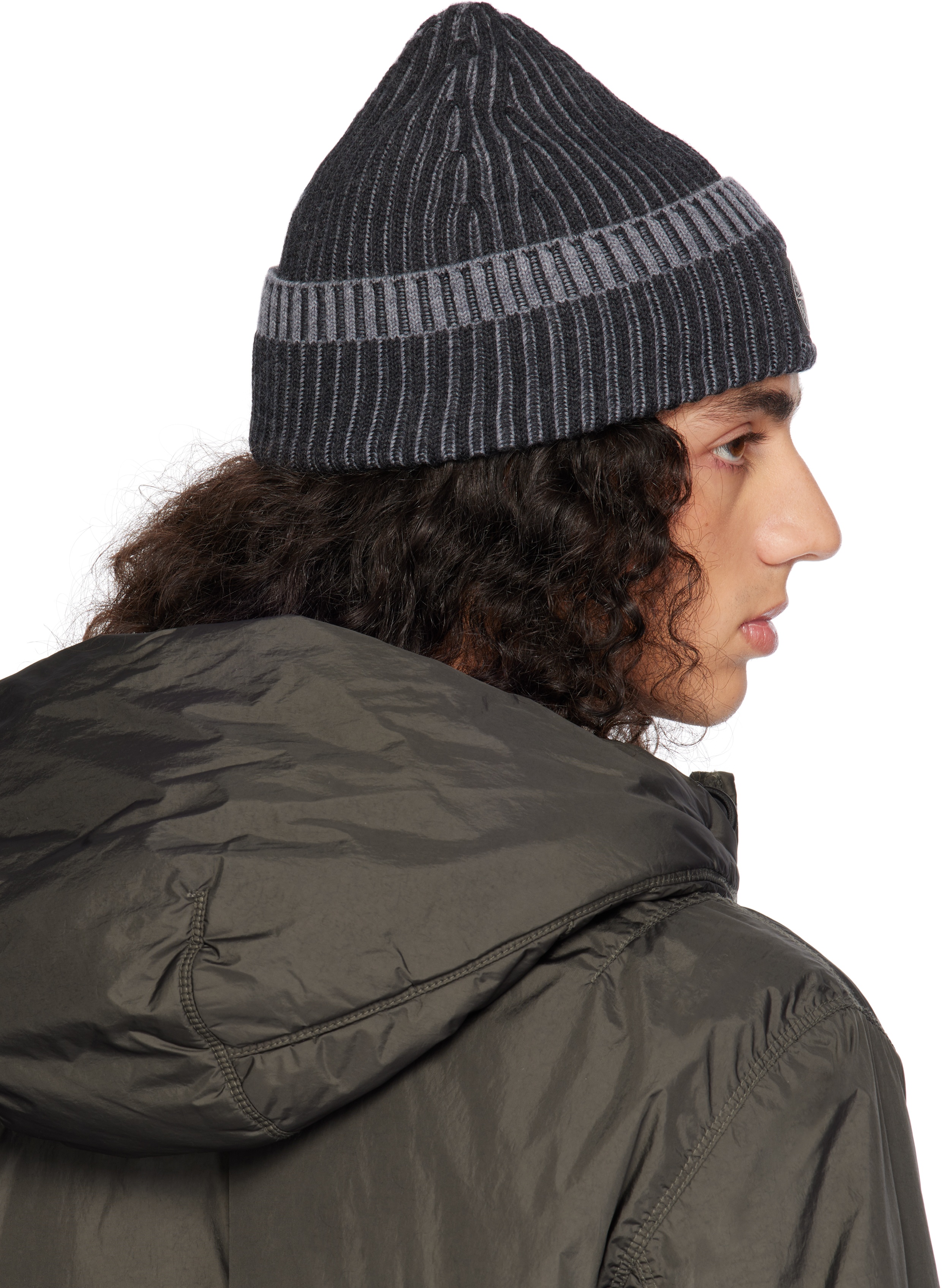 Gray Contrast Knitted Badge Beanie - 3