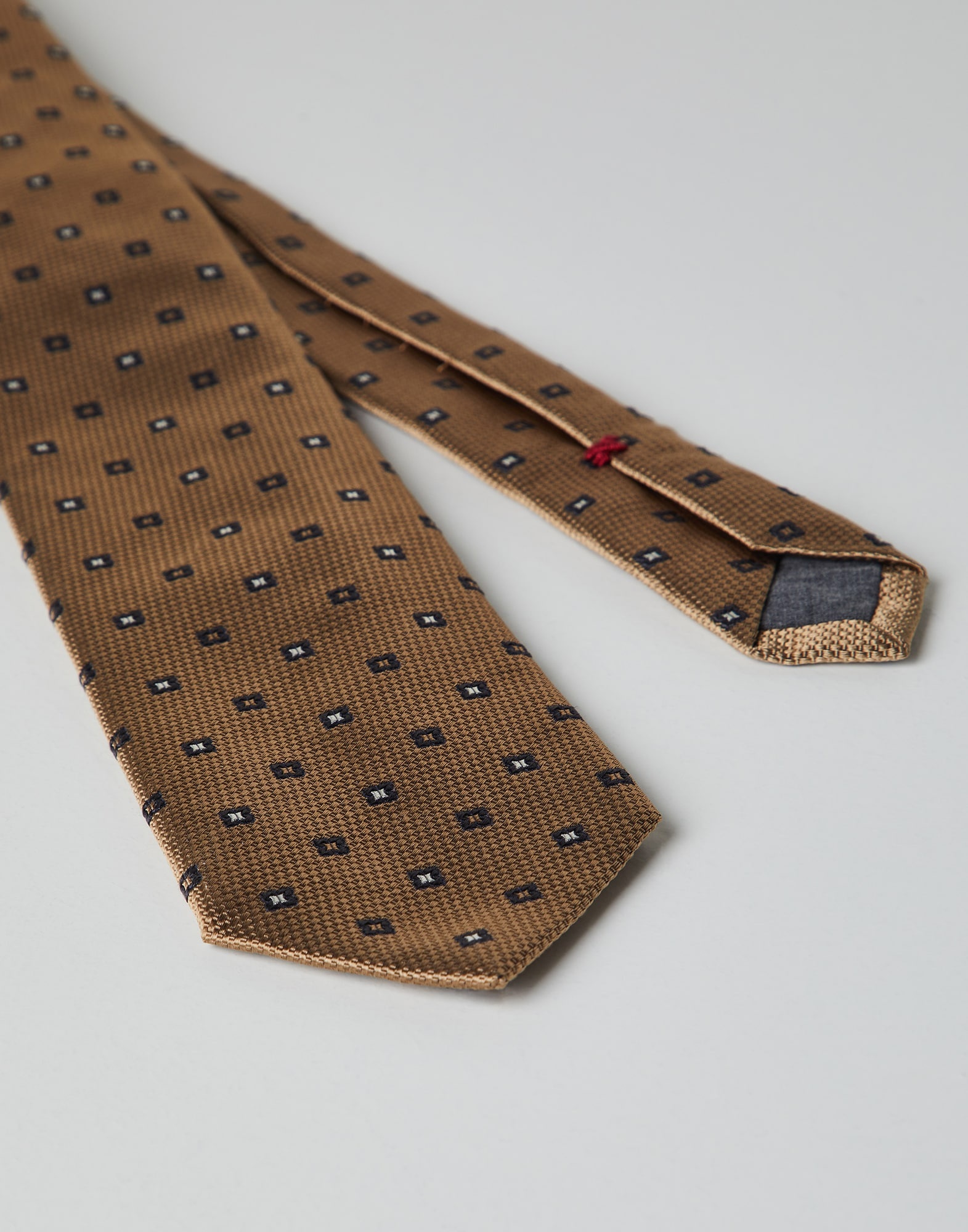Silk tie with geometric pattern - 2