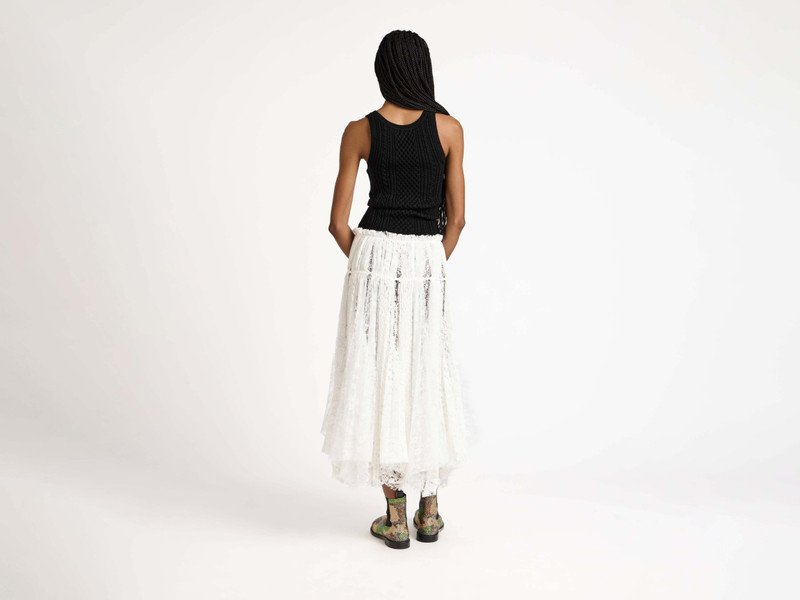 CABLE-KNIT TANK TOP IN BLACK 3