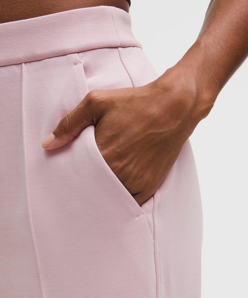 Softstreme Classic-Fit High-Rise Jogger 5