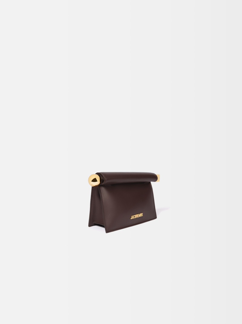 JACQUEMUS The small Rond Carré clutch outlook