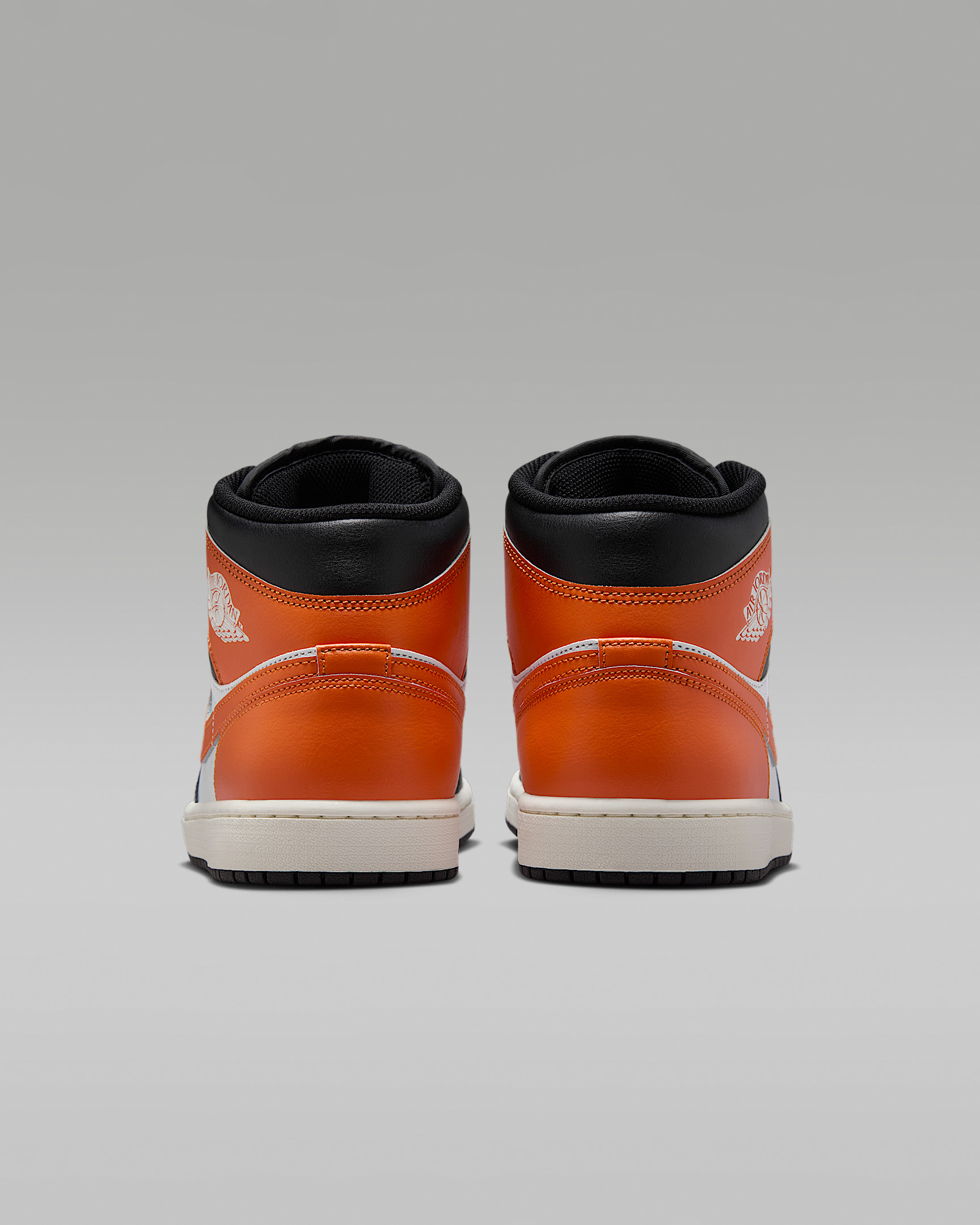 Air Jordan 1 Mid Men's Shoes - 6