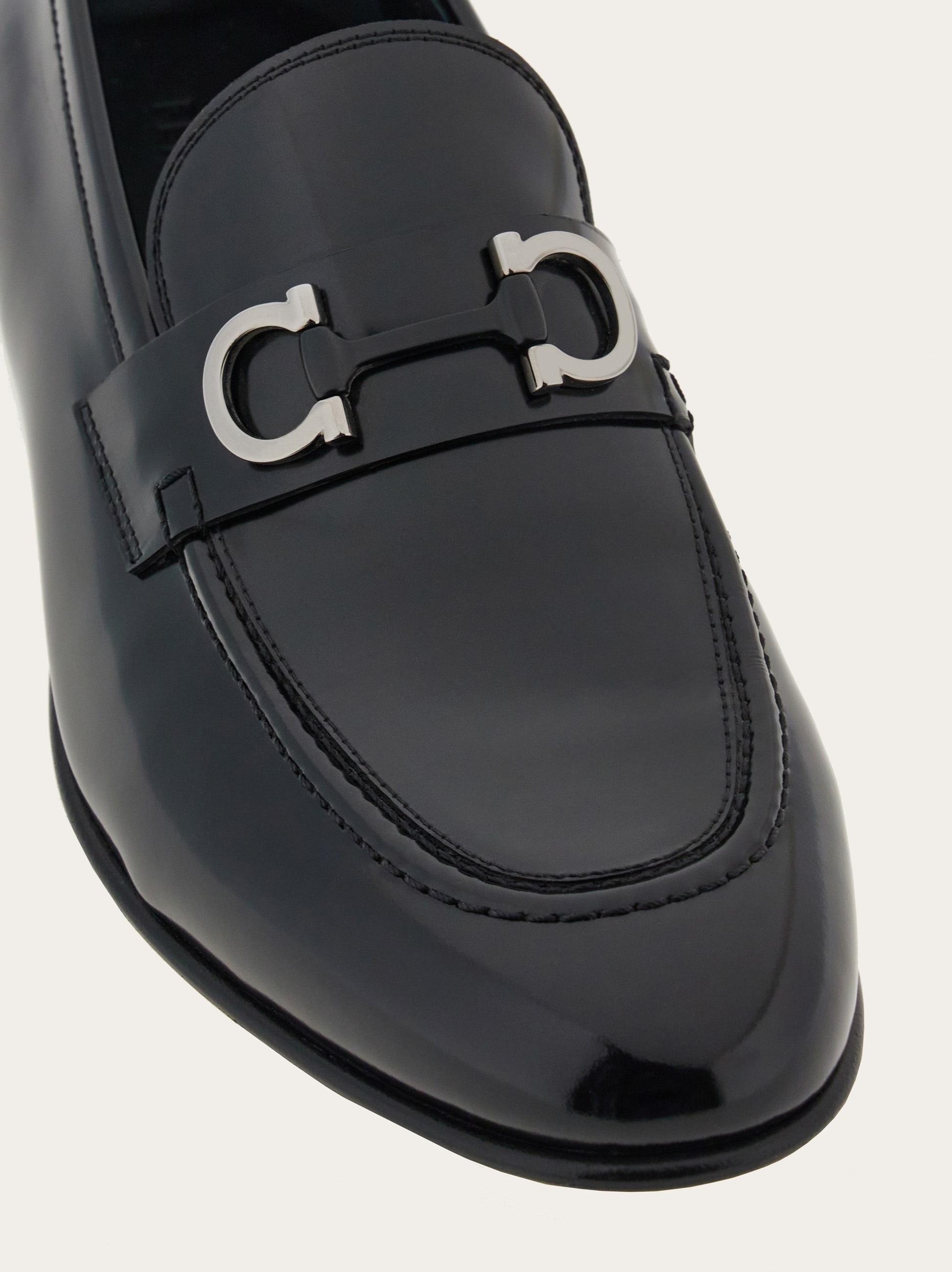 Moccasin with bicolor ornament - 6