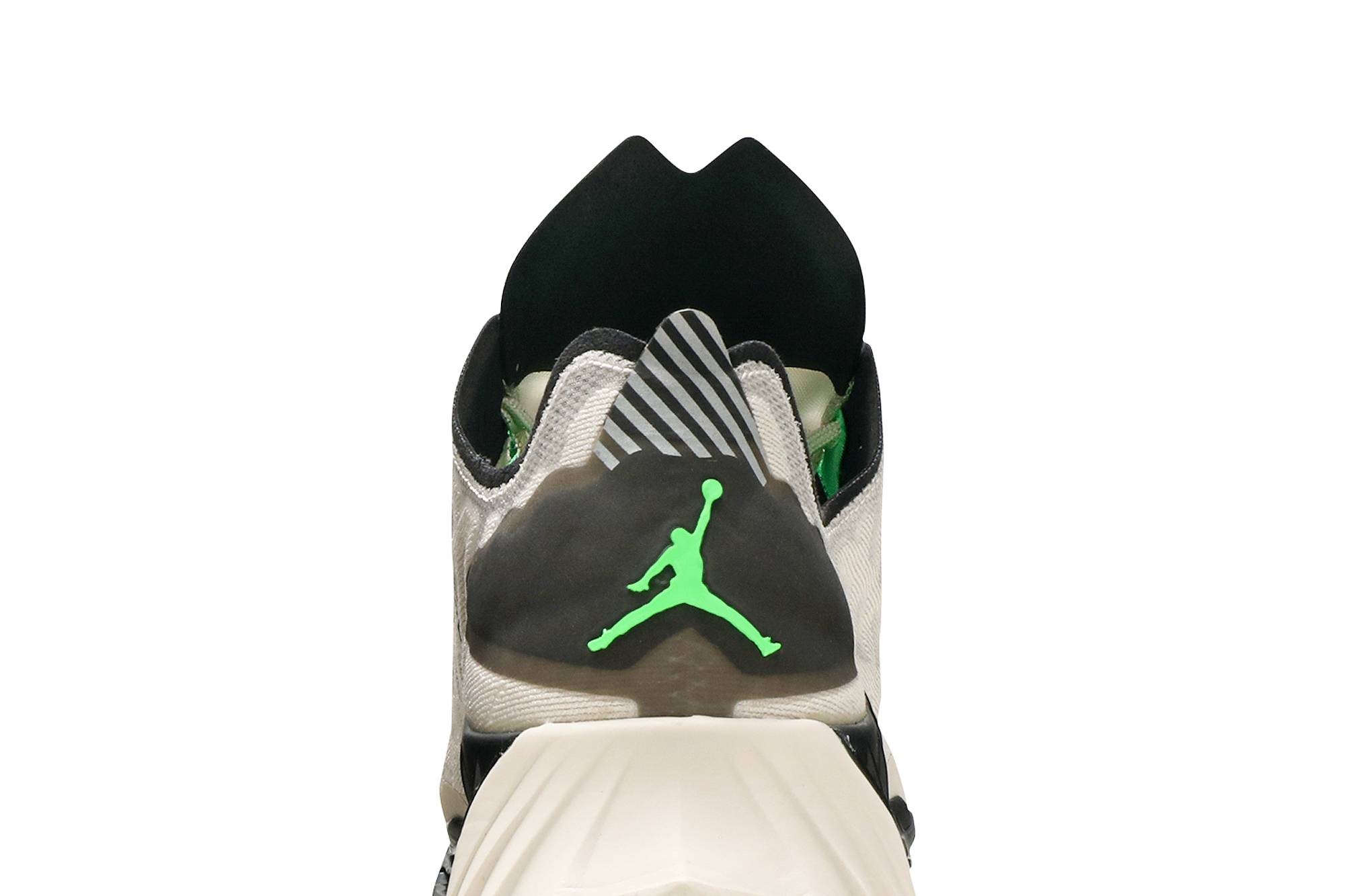 Jordan Jordan Zoom Trunner Ultimate 'Light Orewood Brown' goat