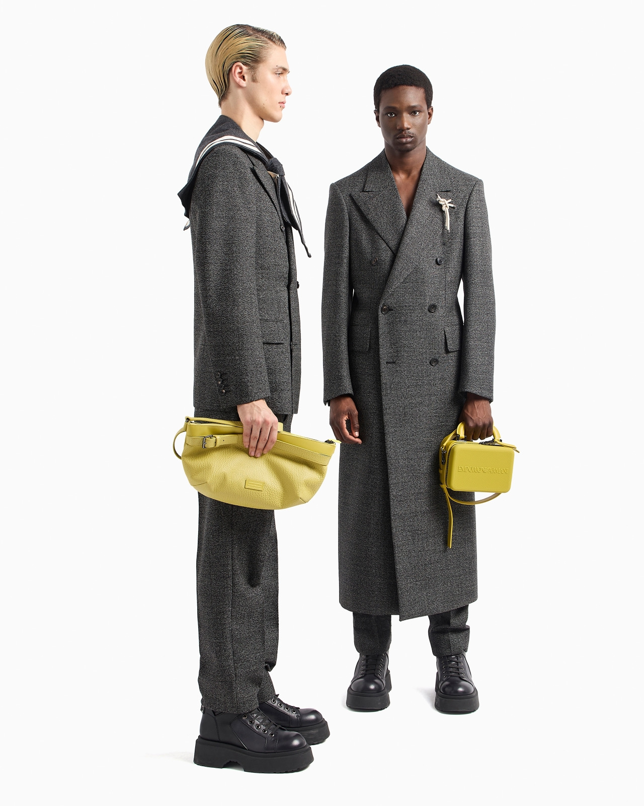Long double-breasted coat in a compact grisaille of heavy mouliné wool - 4