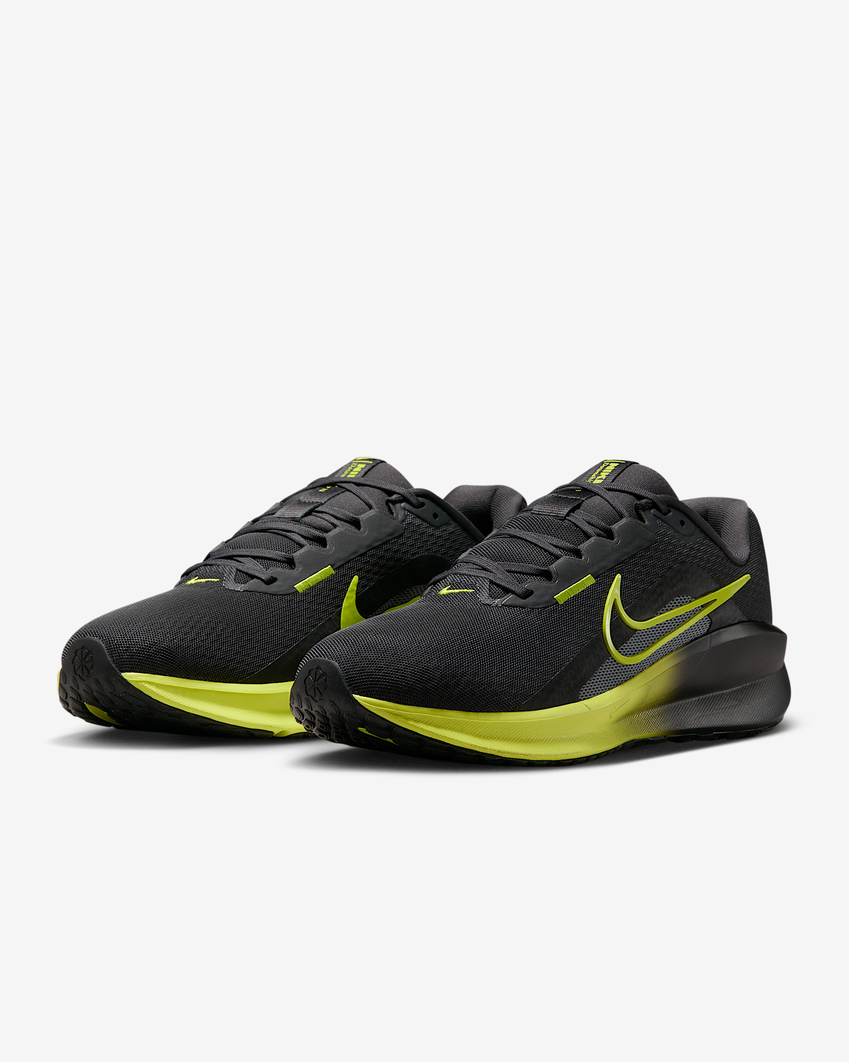 Nike Downshifter 13 Men's Road Running Shoes - 5