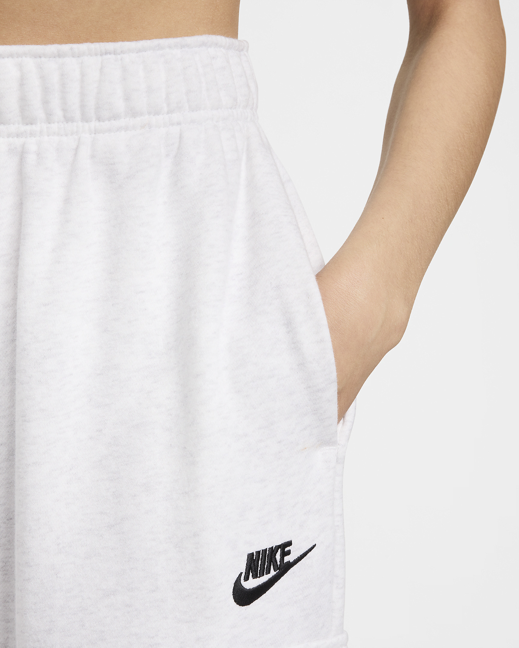 Nike Sportswear Club Fleece Women's Mid-Rise Oversized Cargo Sweatpants - 3