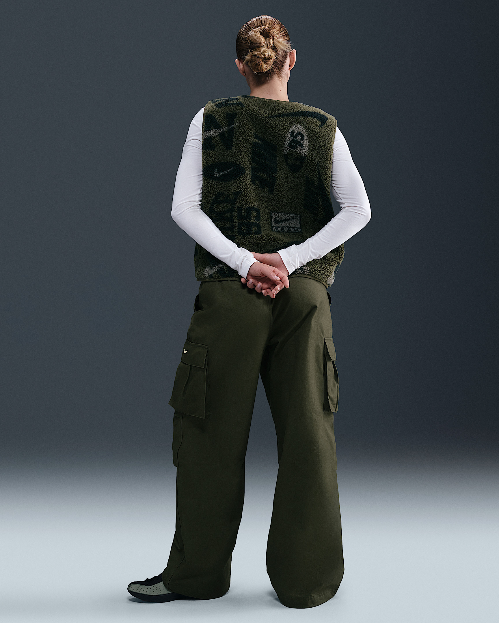 Nike Sportswear Women's Mid-Rise Oversized Woven Cargo Pants - 4