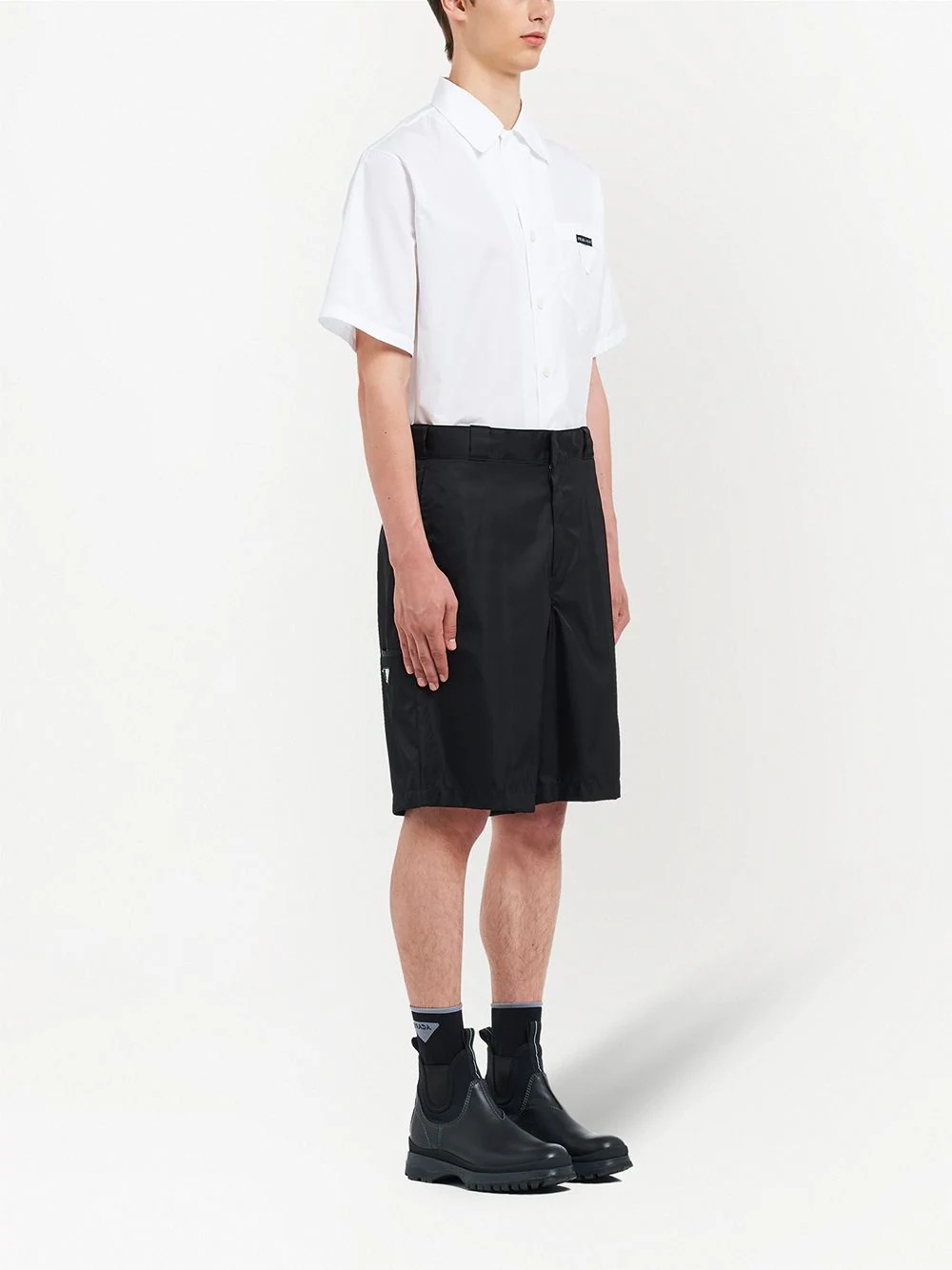 Re-Nylon logo plaque shorts - 3