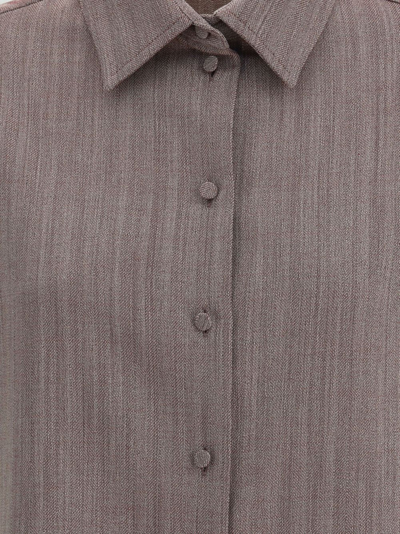 button-fastening shirt 4