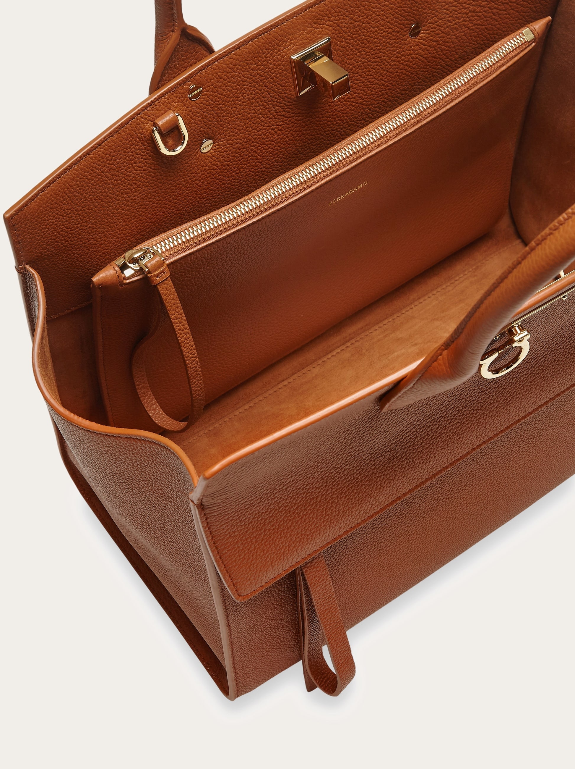 Ferragamo Studio Soft bag (L) - 6