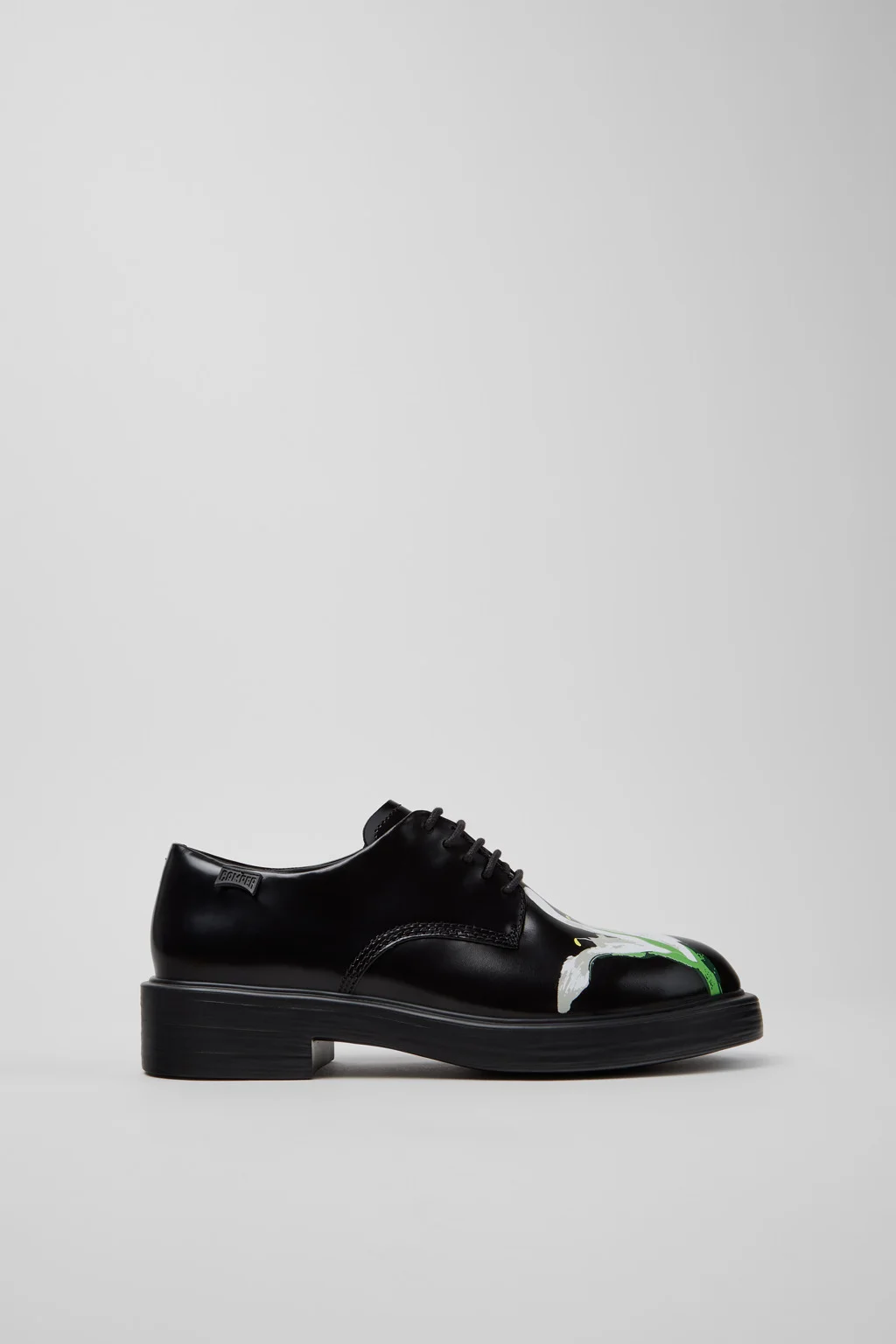 Twins Black and White Leather Shoes for Women. - 1