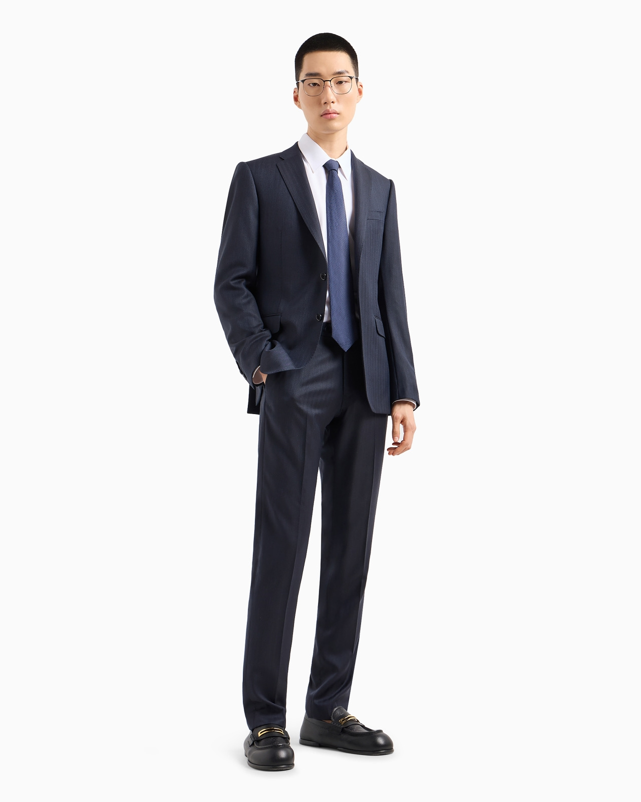 Single-breasted, slim-fit suit in superfine wool with a striped chevron motif - 4