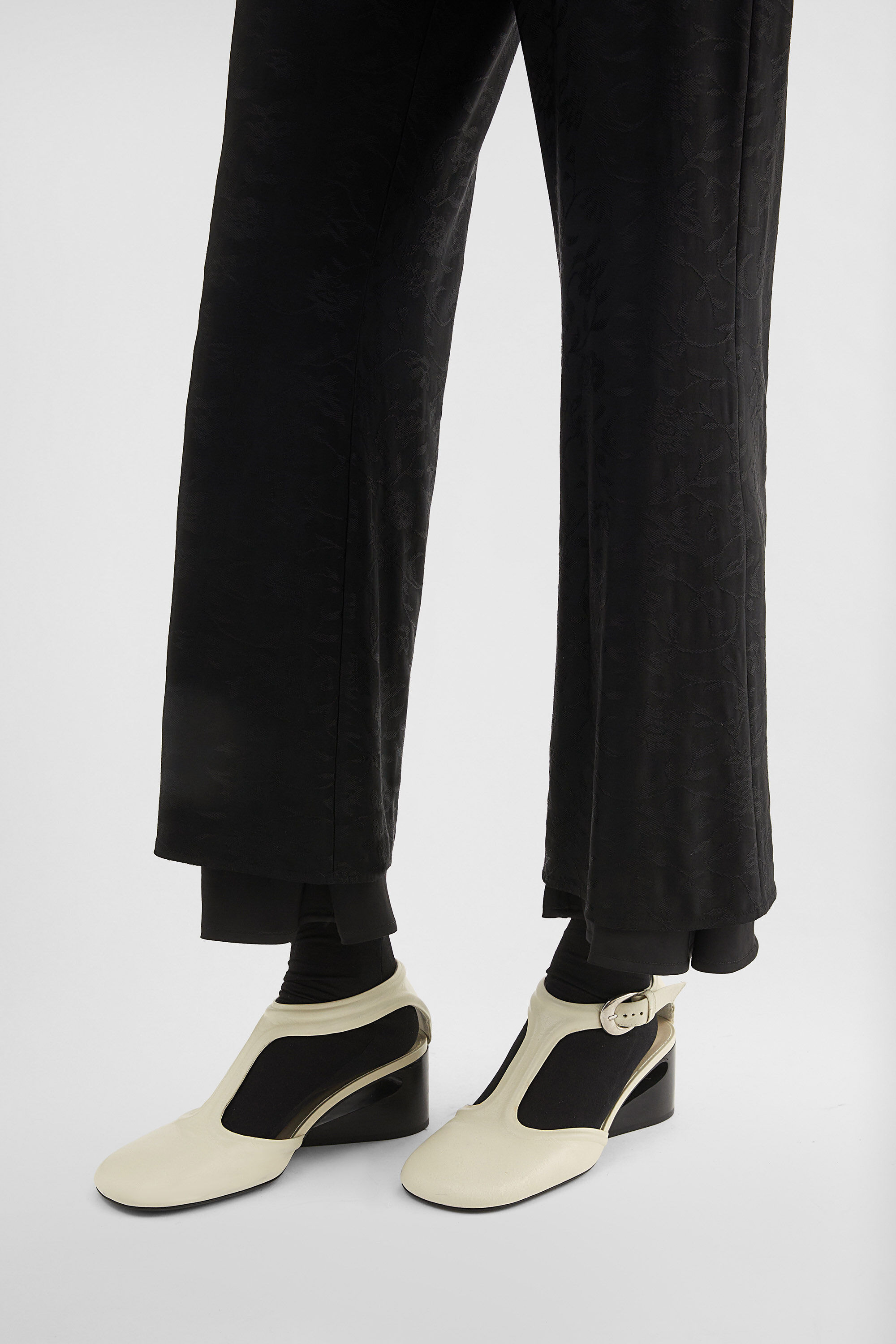 Mary Jane Pumps - 6