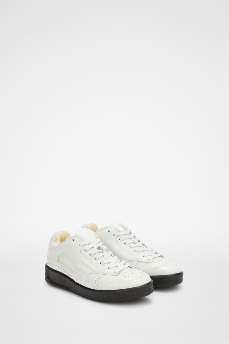 Low-Top Sneakers - 3