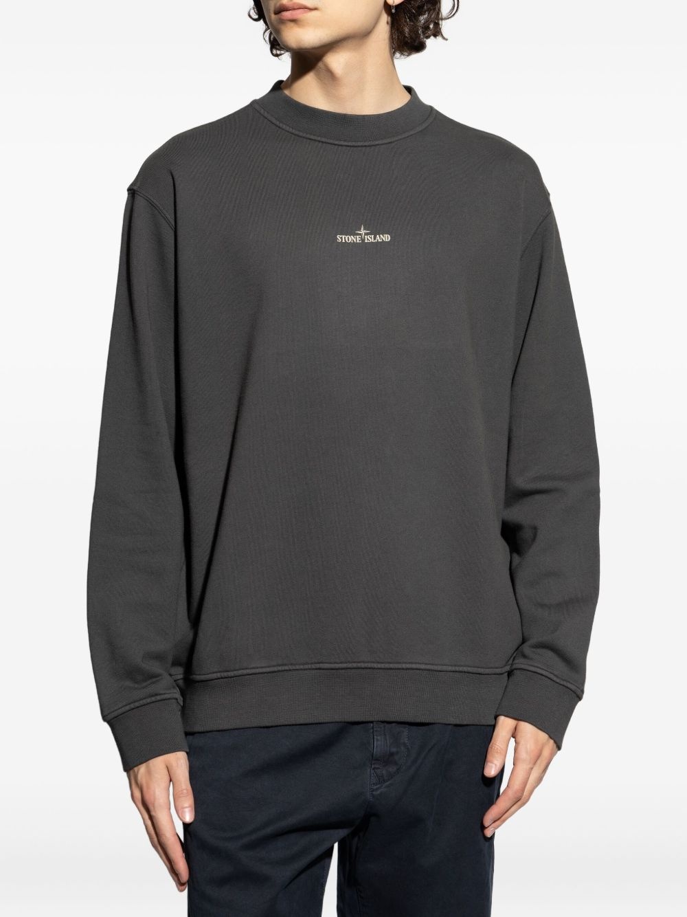 logo-embroidered crew-neck sweatshirt - 3