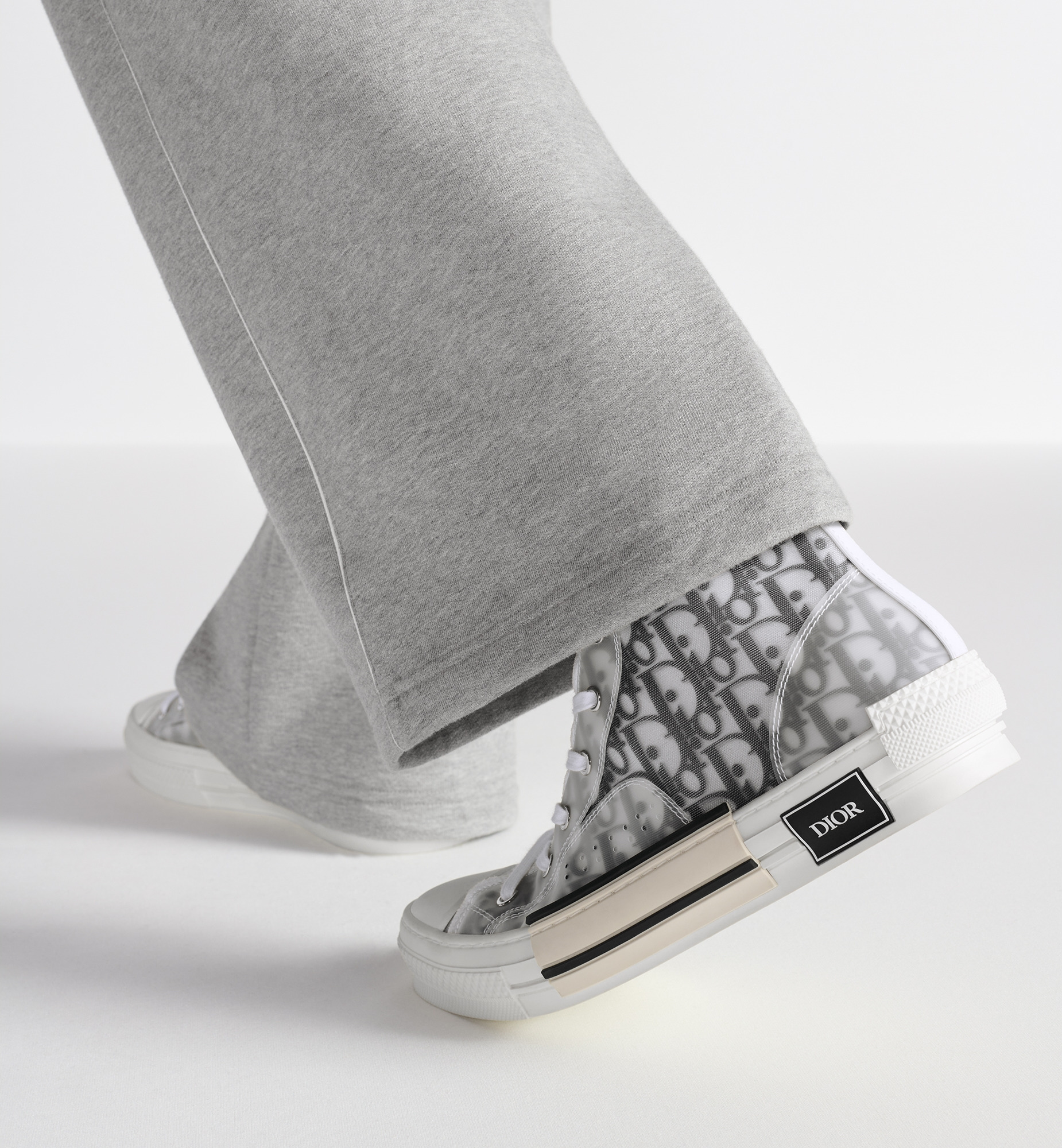 B23 High-Top Sneaker - 3