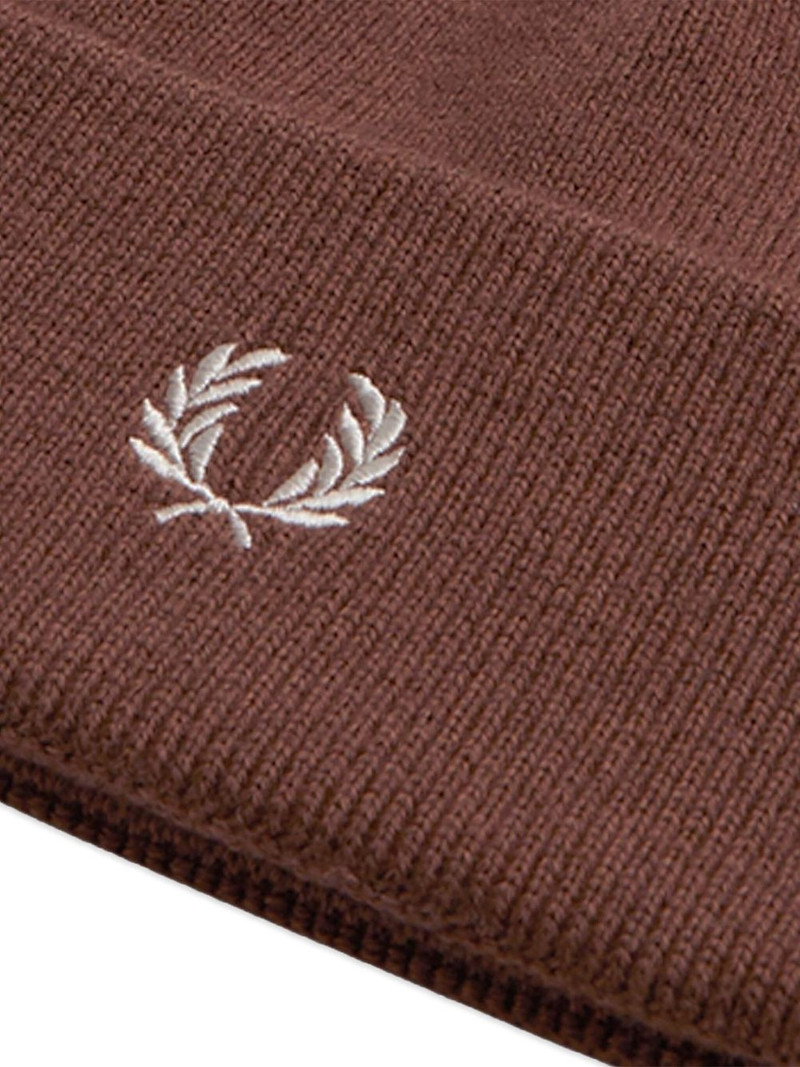 Fred Perry logo-embroidered beanie outlook