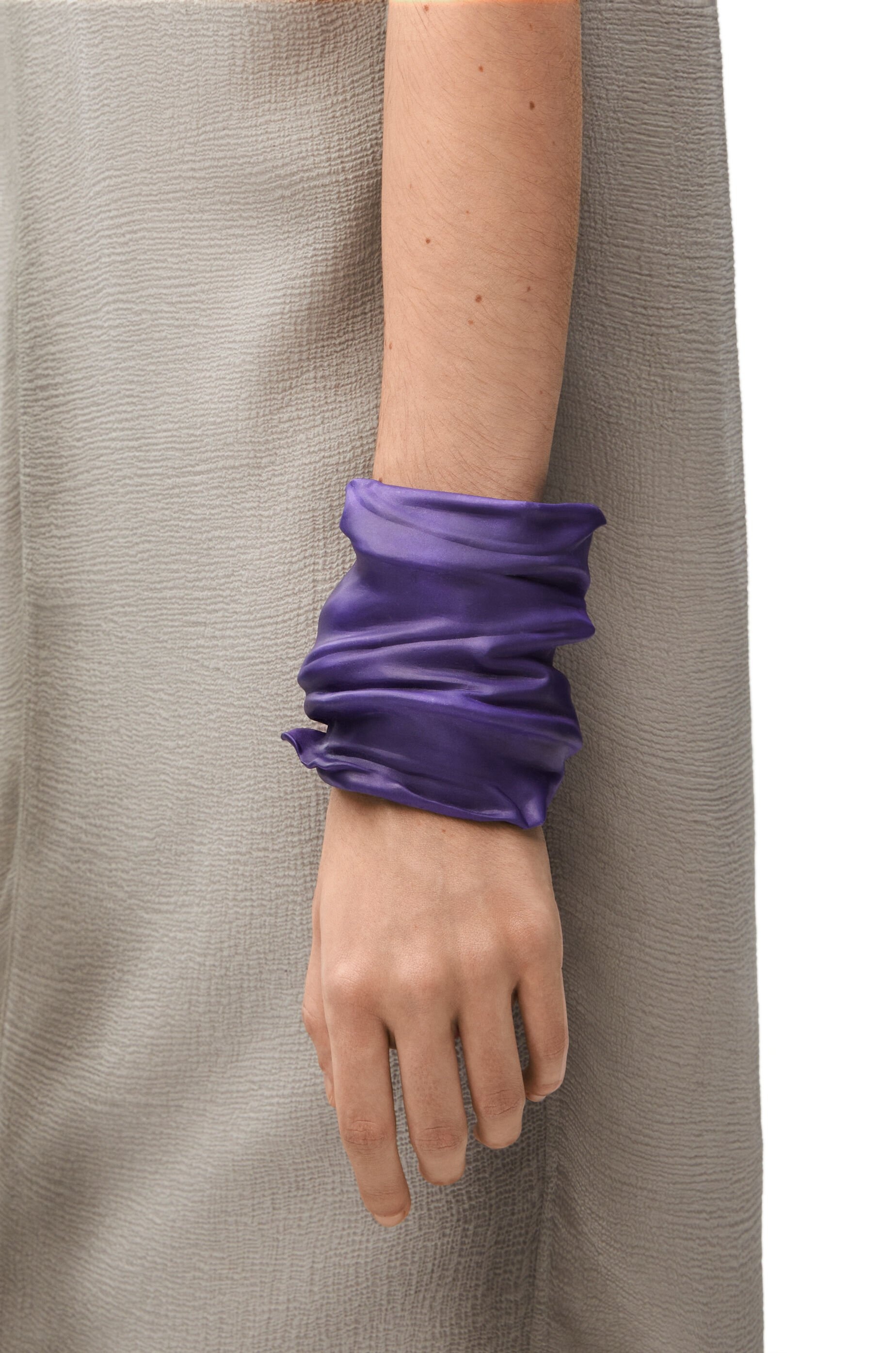 WOW cuff in coloured aluminium - 2