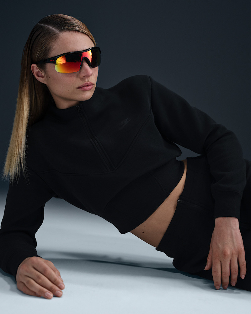 Nike Sportswear Tech Fleece Women's Cropped 1/2-Zip Top 3