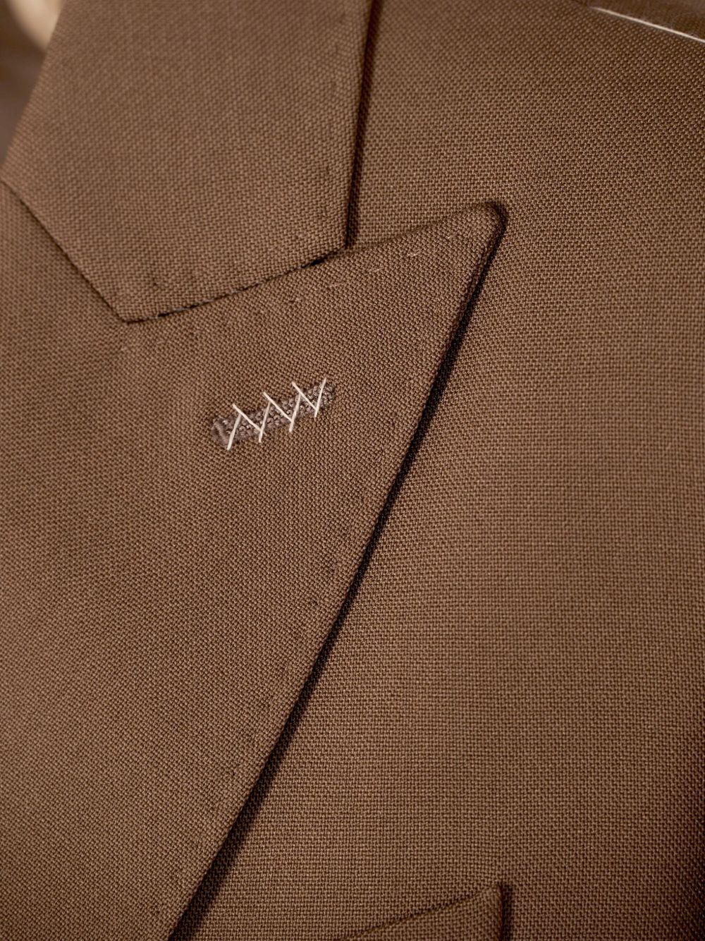 peak-lapel double-breasted blazer - 3