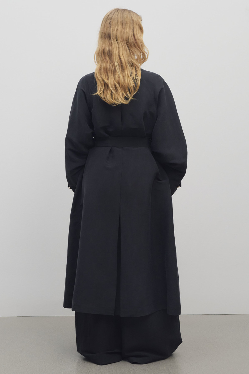 Ryo Coat in Silk 6