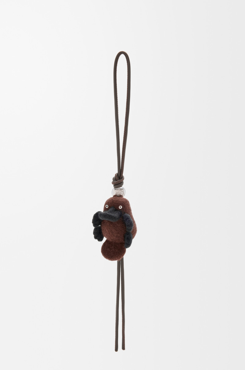 Platypus charm in felt 1