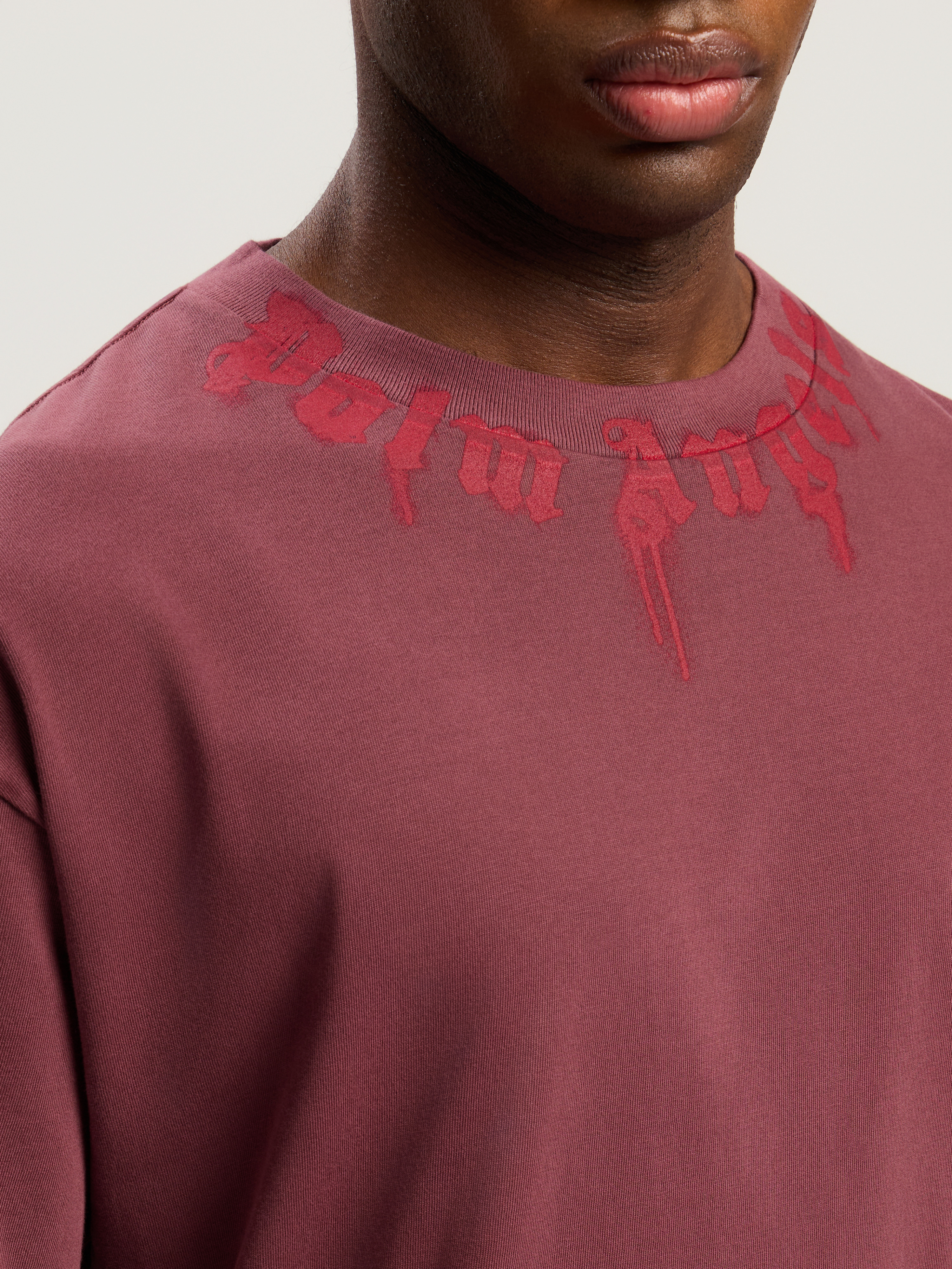 Neck Logo Regular T-Shirt - 6