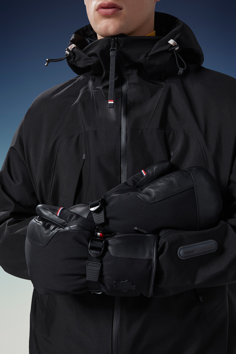 Moncler Grenoble Padded Gloves outlook