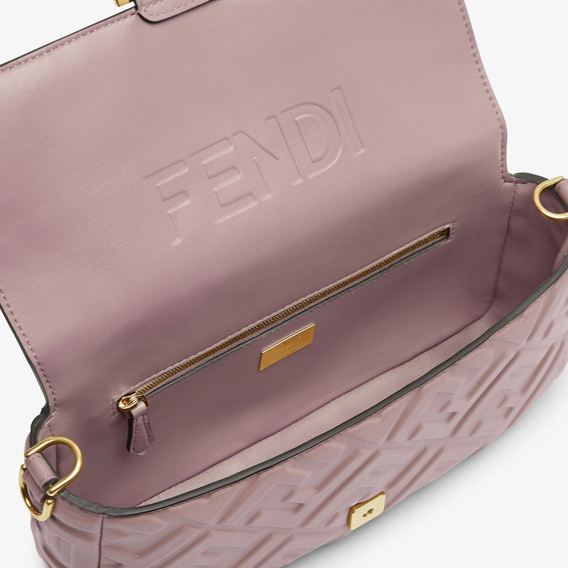 FENDI Baguette outlook
