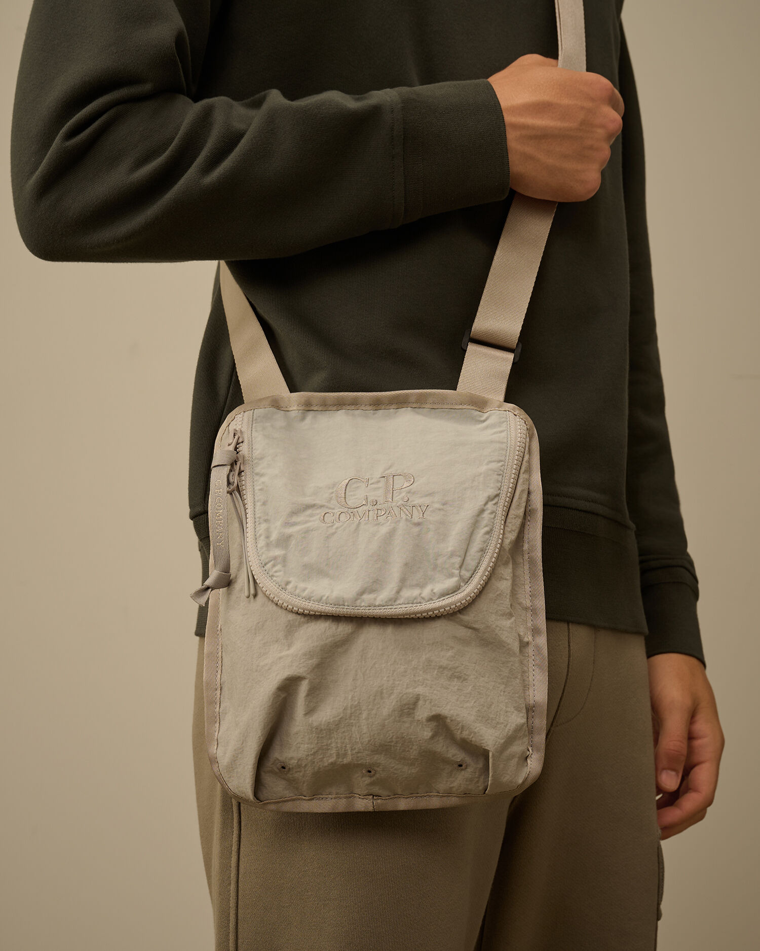 Plain Paper Touch Shoulder Bag - 3