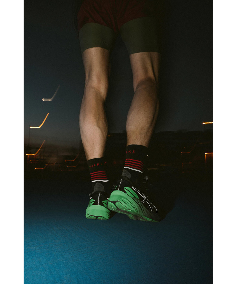 RU4 Endurance Reflect Men Running Socks 9