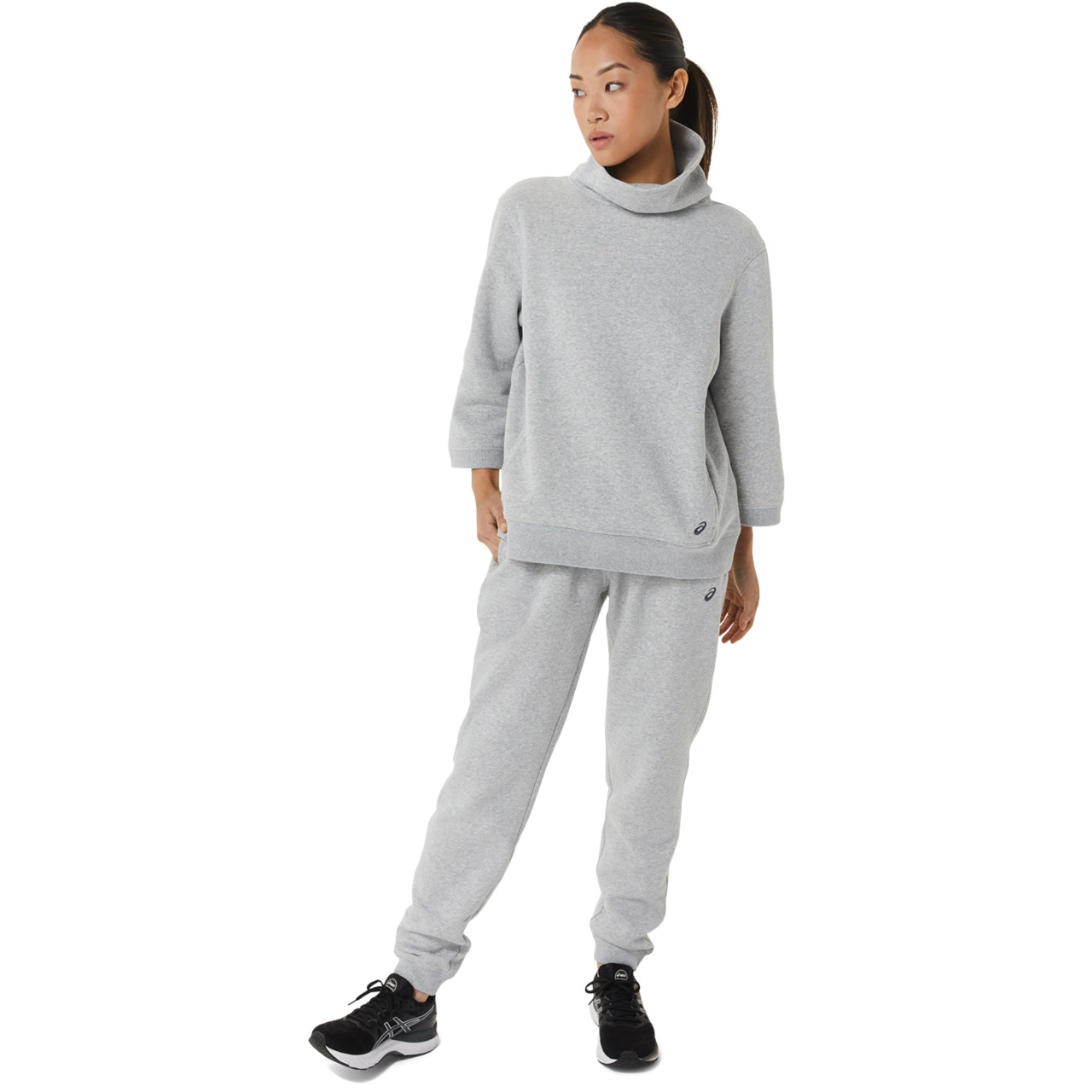 WOMEN'S ASICS SUNDAY SANA FLEECE JOGGER - 7